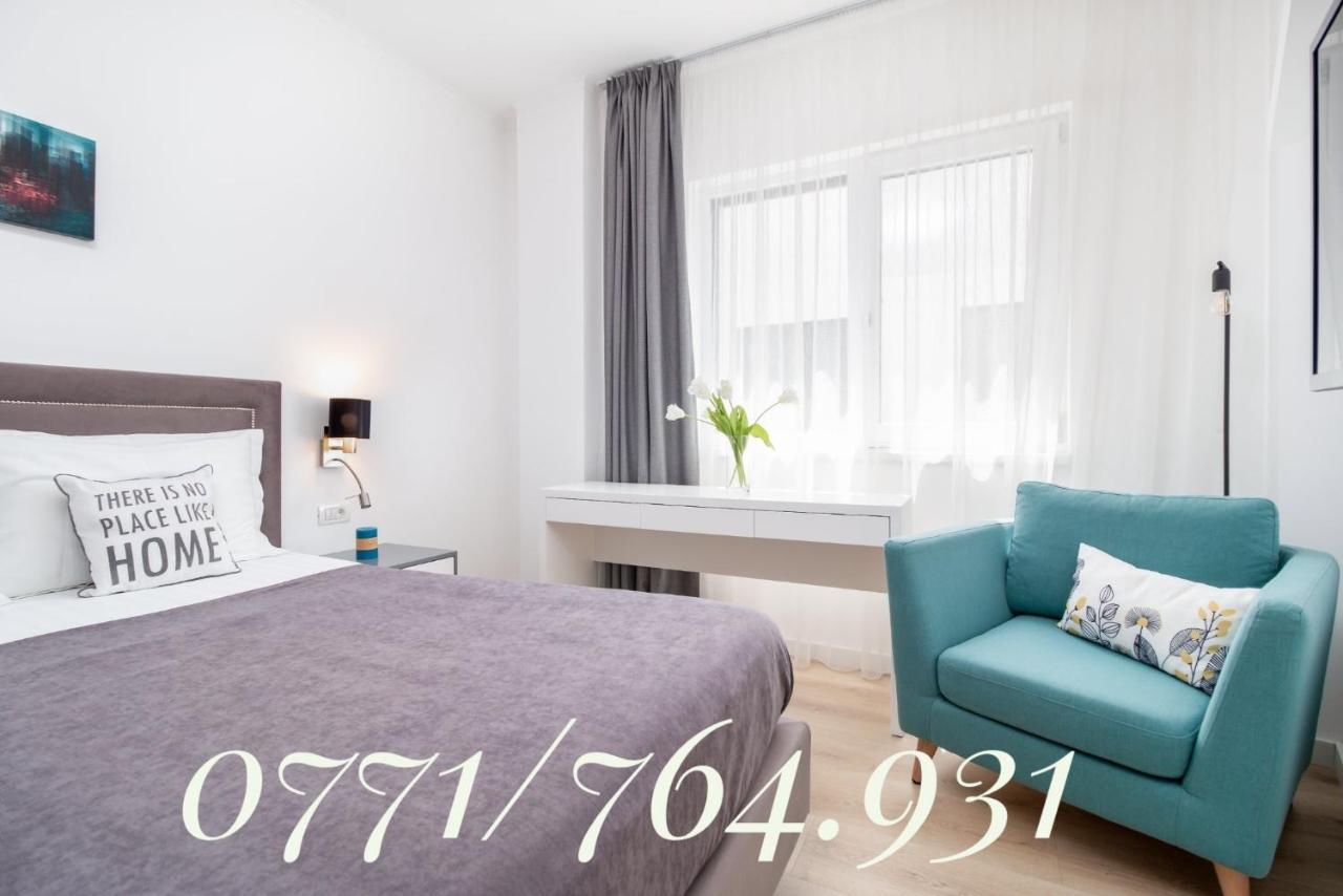 Charlotte Piata Unirii - Free Private Parking 2Bedrooms Apartment Gran Varadino Esterno foto
