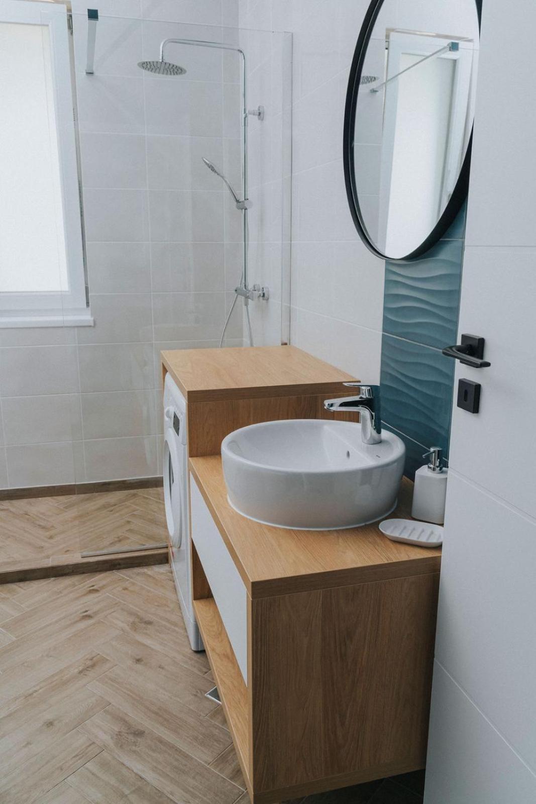 Charlotte Piata Unirii - Free Private Parking 2Bedrooms Apartment Gran Varadino Esterno foto