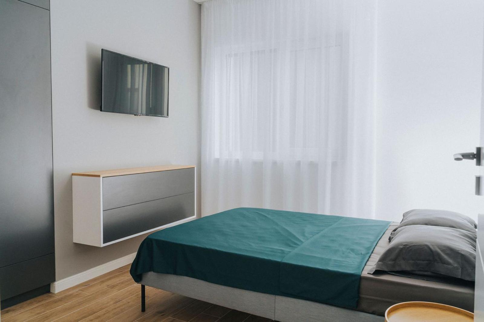 Charlotte Piata Unirii - Free Private Parking 2Bedrooms Apartment Gran Varadino Esterno foto